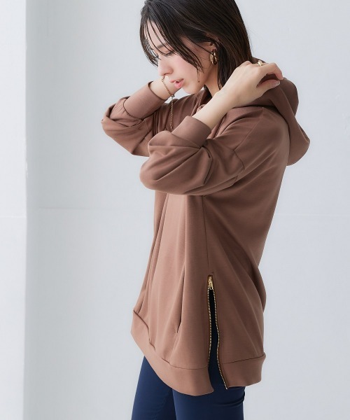 nissen(ニッセン)の「なめらかポンチ素材 サイドジップパーカー(パーカー・レディース・ブラック/モカ/グレイッシュブルー/グリーン系/チャコールグレー/グレイッシュベージュ・S/M/L/LL)」の16枚目の写真
