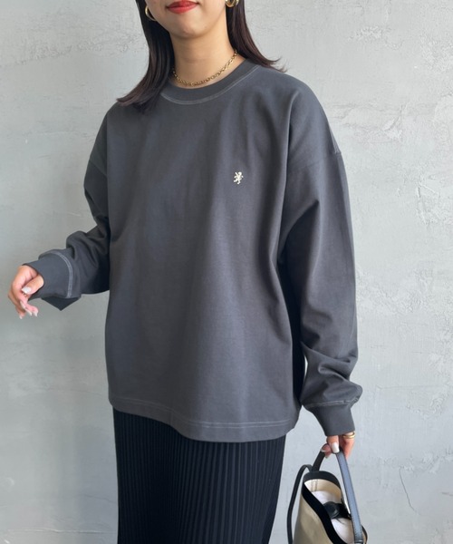 GYMPHLEX（ジムフレックス）の「[GYMPHLEX/ジムフレックス] ワンポイント刺繍ロゴ クルーネックロンT（Tシャツ/カットソー・レディース・ブラック/ダークグリーン/グレー/キナリ/ライトグレー・M/L/S）」の4枚目の写真