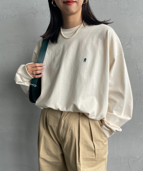 GYMPHLEX（ジムフレックス）の「[GYMPHLEX/ジムフレックス] ワンポイント刺繍ロゴ クルーネックロンT（Tシャツ/カットソー・レディース・ブラック/ダークグリーン/グレー/キナリ/ライトグレー・M/L/S）」の16枚目の写真