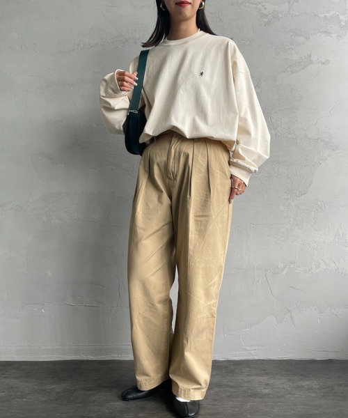 GYMPHLEX（ジムフレックス）の「[GYMPHLEX/ジムフレックス] ワンポイント刺繍ロゴ クルーネックロンT（Tシャツ/カットソー・レディース・ブラック/ダークグリーン/グレー/キナリ/ライトグレー・M/L/S）」の14枚目の写真