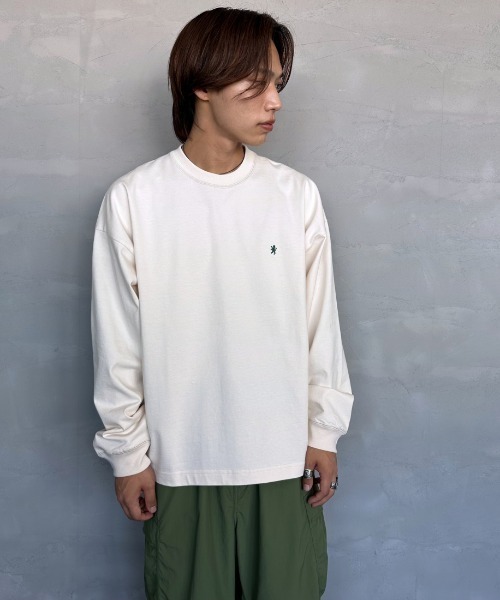 新品未使用　GYMPHLEX ワンポイントロゴ刺繍　クルーネック　スウェット GYMPHLEX tシャツ 「GYMPHLEX/ジムフレックス」 ワンポイント