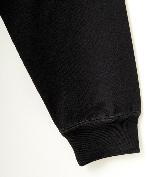 GYMPHLEX（ジムフレックス）の「[GYMPHLEX/ジムフレックス] ワンポイント刺繍ロゴ クルーネックロンT（Tシャツ/カットソー・レディース・ブラック/ダークグリーン/グレー/キナリ/ライトグレー・M/L/S）」の8枚目の写真