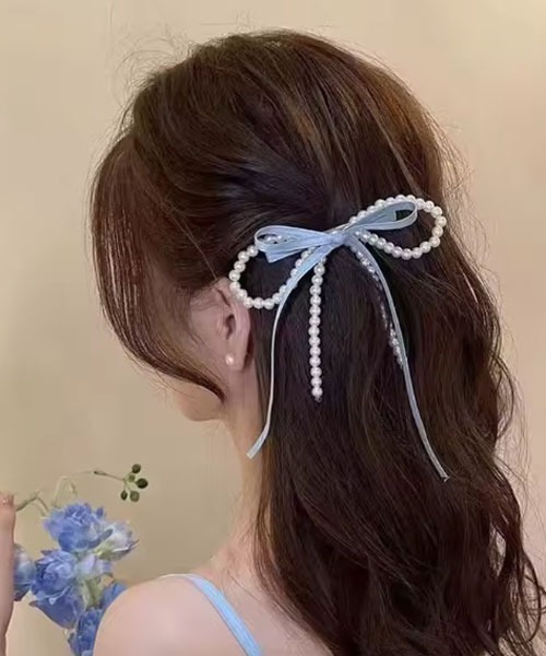 VIBGYOR Women(ヴィブジョー ウィメン)の「【urge select】パール×リボン ヘアクリップ(バレッタ/ヘアクリップ・レディース・ブラック/ライトブルー・FREE)」の7枚目の写真