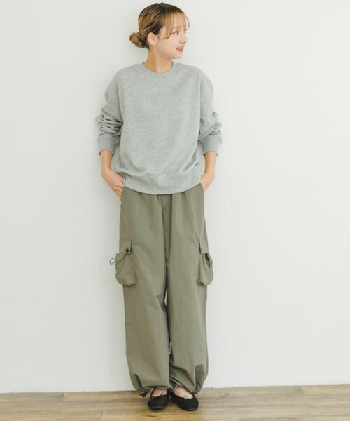 ITEMS URBANRESEARCH(アイテムズ アーバンリサーチ)の「ワイドカーゴパンツ(その他パンツ・レディース・カーキ/ブラック・FREE)」の9枚目の写真