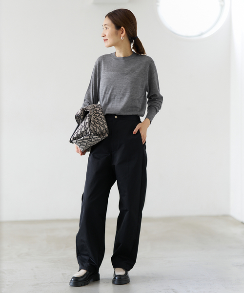 VERMEIL par iena(ヴェルメイユパーイエナ)の「Light wool クルーニット(ニット/セーター・レディース・ブラック/ラベンダー/ガンメタ/グレー・FREE)」の13枚目の写真