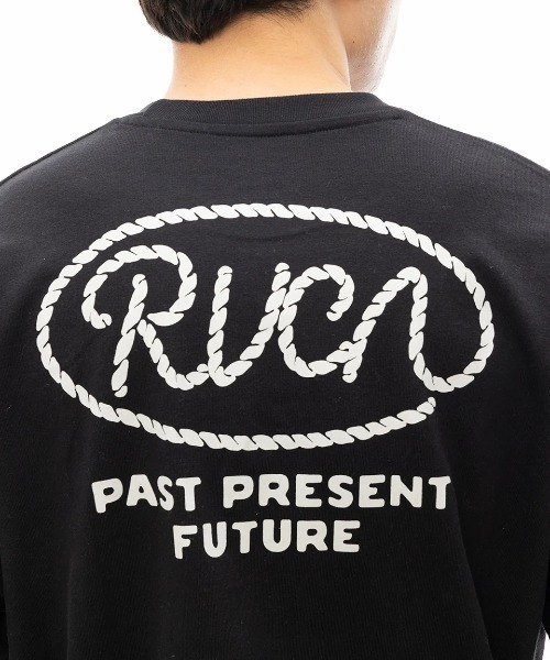 RVCA(ルーカ)の「RVCA メンズ RVCA LASSO LT ロンT 【2024年秋冬モデル】/ルーカバックプリント長袖ロゴロンT(Tシャツ/カットソー・メンズ・ブラウン/オフホワイト/ブラック・SMALL/MEDIUM/LARGE/X-LARGE)」の9枚目の写真