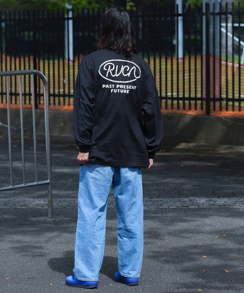 RVCA(ルーカ)の「RVCA メンズ RVCA LASSO LT ロンT 【2024年秋冬モデル】/ルーカバックプリント長袖ロゴロンT(Tシャツ/カットソー・メンズ・ブラウン/オフホワイト/ブラック・SMALL/MEDIUM/LARGE/X-LARGE)」の21枚目の写真