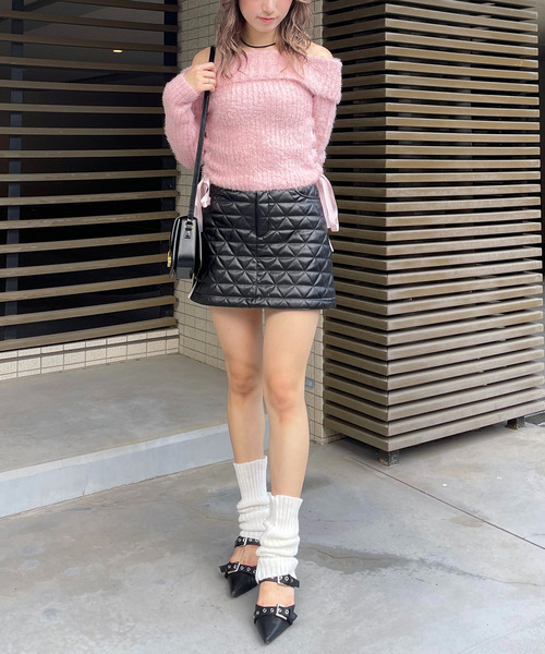 SPIRALGIRL（スパイラルガール）の「サテンリボンレースアップオフショルラメニット（ニット/セーター・レディース・ピンク/ブラック/ホワイト・FREE）」の8枚目の写真