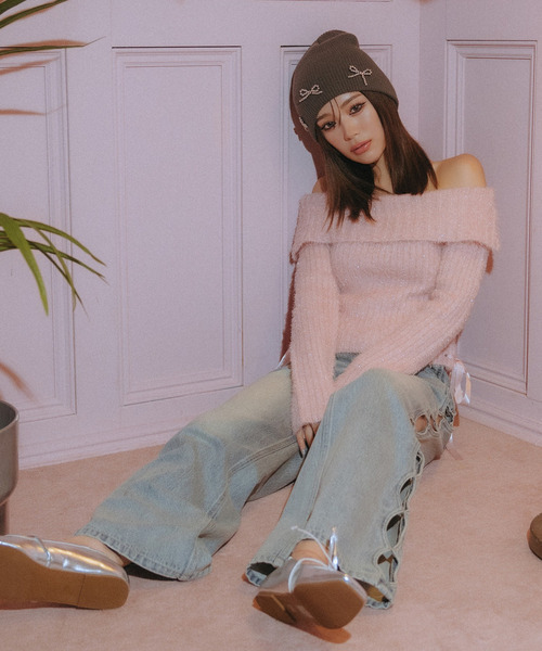 SPIRALGIRL（スパイラルガール）の「サテンリボンレースアップオフショルラメニット（ニット/セーター・レディース・ピンク/ブラック/ホワイト・FREE）」の12枚目の写真