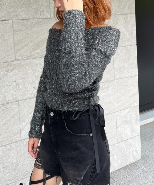 SPIRALGIRL（スパイラルガール）の「サテンリボンレースアップオフショルラメニット（ニット/セーター・レディース・ピンク/ブラック/ホワイト・FREE）」の15枚目の写真