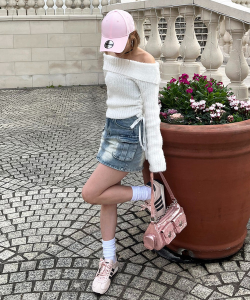 SPIRALGIRL（スパイラルガール）の「サテンリボンレースアップオフショルラメニット（ニット/セーター・レディース・ピンク/ブラック/ホワイト・FREE）」の20枚目の写真