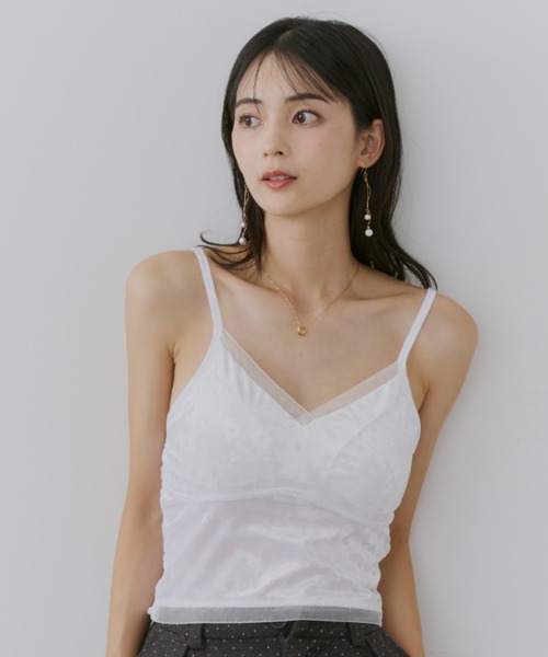 TITTY&CO.(ティティーアンドコー)の「ベロアキャミソール(カップ付き)(キャミソール・レディース・ホワイト/ベージュ/ブラック・FREE)」の5枚目の写真