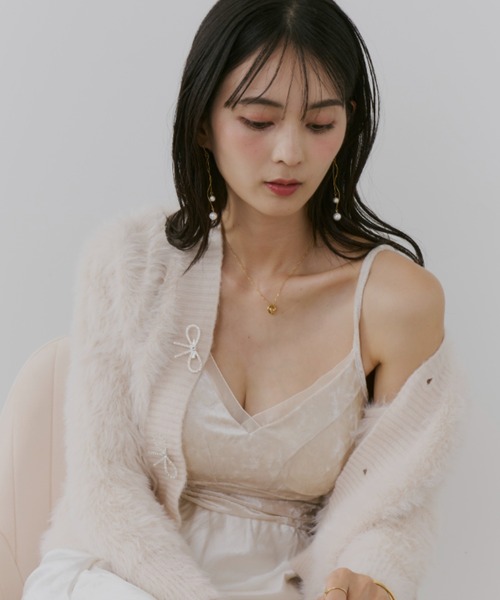 TITTY&CO.(ティティーアンドコー)の「ベロアキャミソール(カップ付き)(キャミソール・レディース・ホワイト/ベージュ/ブラック・FREE)」の10枚目の写真