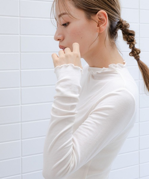 LAKOLE（ラコレ）の「メローエッジタートルプルオーバー / 141186（Tシャツ/カットソー・レディース・ブラック/アイボリー/ブラック系8/ピンク/サンドグレー・SMALL/MEDIUM）」の5枚目の写真