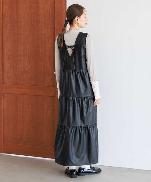 LAKOLE（ラコレ）の「メローエッジタートルプルオーバー / 141186（Tシャツ/カットソー・レディース・ブラック/アイボリー/ブラック系8/ピンク/サンドグレー・SMALL/MEDIUM）」の8枚目の写真