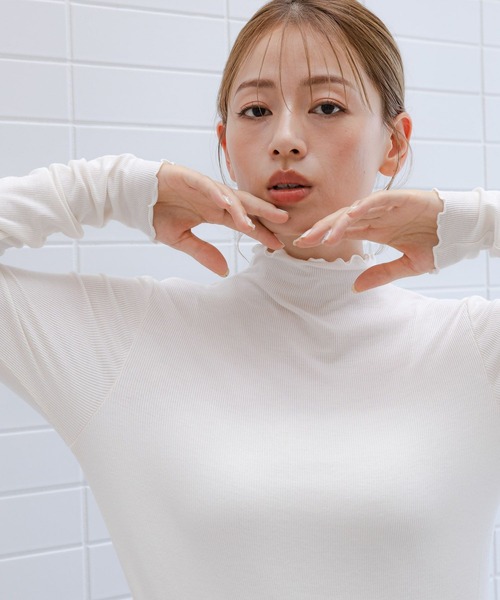 LAKOLE（ラコレ）の「メローエッジタートルプルオーバー / 141186（Tシャツ/カットソー・レディース・ブラック/アイボリー/ブラック系8/ピンク/サンドグレー・SMALL/MEDIUM）」の19枚目の写真