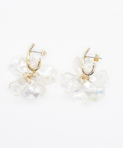 ciite'(シーテ)の「ドロップハナビラピアス (両耳用)(ピアス(両耳用)・レディース・アイボリー/ホワイト/ネイビー・FREE)」の2枚目の写真