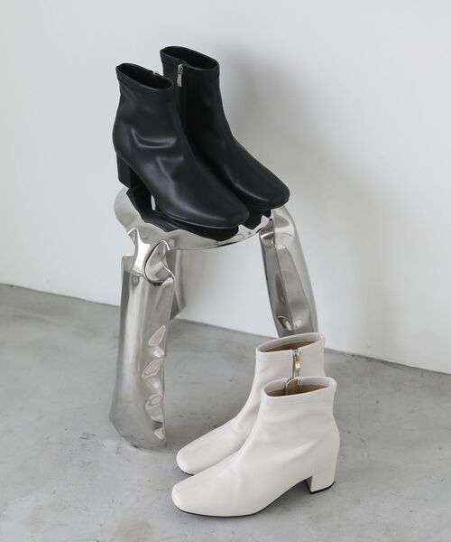 Green　Parks（グリーンパークス）の「RUPIS.ストレッチブーツ（ブーツ・レディース・アイボリー/ブラック・S/M/L）」の3枚目の写真