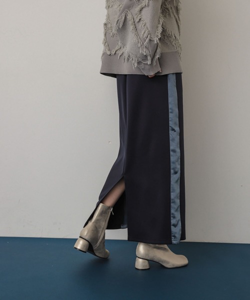 SENSE OF PLACE by URBAN RESEARCH（センスオブプレイスバイアーバンリサーチ）の「サテンキリカエラインスカート（スカート・レディース・ライトベージュ/ブラウン/ネイビー・ONE）」の6枚目の写真