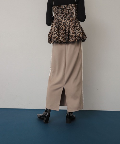 SENSE OF PLACE by URBAN RESEARCH（センスオブプレイスバイアーバンリサーチ）の「サテンキリカエラインスカート（スカート・レディース・ライトベージュ/ブラウン/ネイビー・ONE）」の16枚目の写真