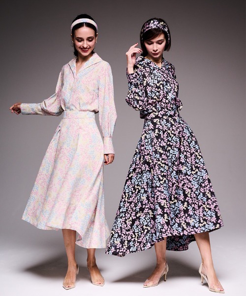 JENNE(ジェンヌ)の「JENNEオードリーフラワーブラウス(その他トップス・レディース・ホワイト/ブラック・LARGE/MEDIUM/SMALL)」の8枚目の写真
