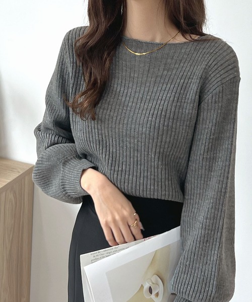 Futier land（フューティアランド）の「1枚主役モテかわ映え。ボートネックバルーン袖ニットプルオーバー（ニット/セーター・レディース・アイボリー/レッド/グリーン/杢グレー/グレイッシュベージュ/ブラック・FREE/LARGE/X-LARGE）」の4枚目の写真