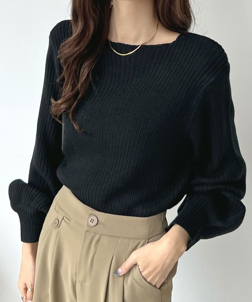 Futier land（フューティアランド）の「1枚主役モテかわ映え。ボートネックバルーン袖ニットプルオーバー（ニット/セーター・レディース・アイボリー/レッド/グリーン/杢グレー/グレイッシュベージュ/ブラック・FREE/LARGE/X-LARGE）」の3枚目の写真