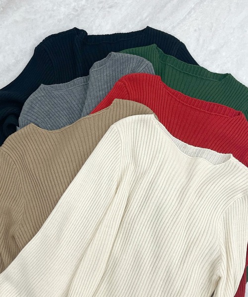 Futier land（フューティアランド）の「1枚主役モテかわ映え。ボートネックバルーン袖ニットプルオーバー（ニット/セーター・レディース・アイボリー/レッド/グリーン/杢グレー/グレイッシュベージュ/ブラック・FREE/LARGE/X-LARGE）」の17枚目の写真