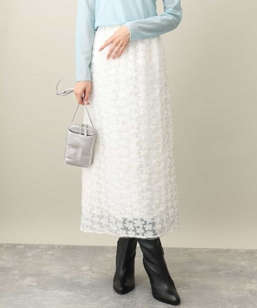 MK MICHEL KLEIN（エムケーミッシェルクラン）の「花柄刺繍オーガンジースカート/洗える（スカート・レディース・ホワイト/ブラック・38）」の11枚目の写真