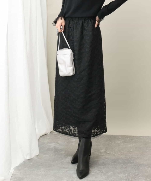 MK MICHEL KLEIN（エムケーミッシェルクラン）の「花柄刺繍オーガンジースカート/洗える（スカート・レディース・ホワイト/ブラック・38）」の12枚目の写真