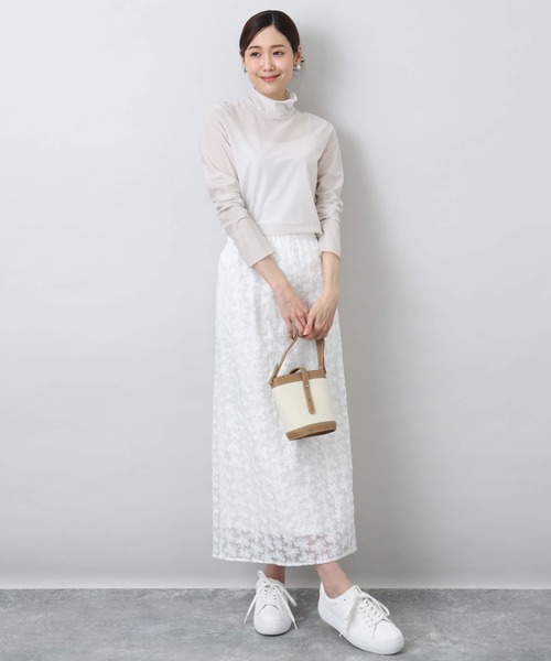 MK MICHEL KLEIN（エムケーミッシェルクラン）の「花柄刺繍オーガンジースカート/洗える（スカート・レディース・ホワイト/ブラック・38）」の4枚目の写真