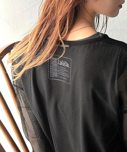 Java(ジャバ)の「《JaVa ジャバコラボ》【セットアイテム】シャーリング メッシュ トップス(長袖)&ノースリーブTシャツ(Tシャツ/カットソー・レディース・アイボリー/チャコール/ブラック・MEDIUM/LARGE/SMALL/X-LARGE)」の2枚目の写真