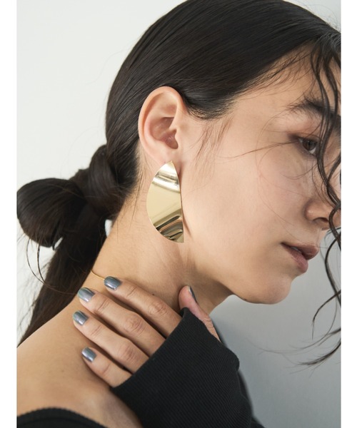 アシンメトリープレートピアス（ピアス（両耳用））｜AIC