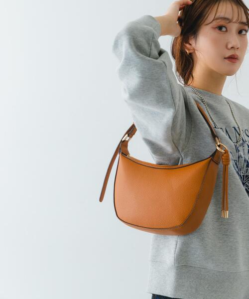 RODE SKO（ロデスコ）の「ワンハンドルムーンバッグ（ハンドバッグ・レディース・キャメル/ライトベージュ・ONE）」の7枚目の写真