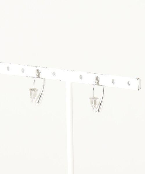 Anthe（アンテ）の「Anthe / アンテ / シンプルイヤーフックピアス / ant-00005（ピアス（両耳用）・レディース・シルバー/ゴールド・FREE）」の3枚目の写真