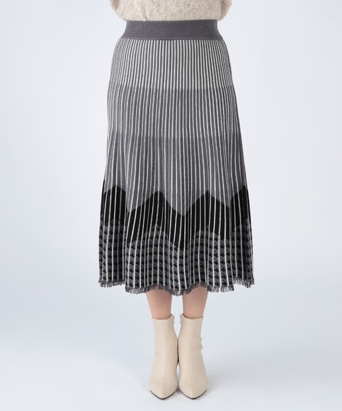 CECIL McBEE(セシルマクビー)の「プリーツジャガードスカート(スカート・レディース・チャコールグレー/アイボリー/ブラック・MEDIUM)」の7枚目の写真