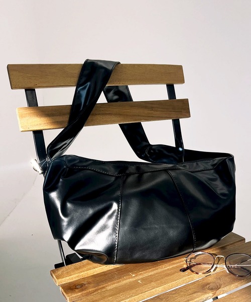 Dita Muaj.（ディータムアージュ）の「くしゅくしゅギャザーショルダー（ショルダーバッグ・レディース・ブラック/ホワイト・FREE）」の21枚目の写真