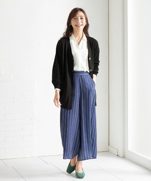 SMILE LAND（スマイルランド）の「＜大きいサイズ＞綿混Ｖネックロング丈ゆるニットカーディガン（毛玉防止・ハンガー干し可能）（カーディガン/ボレロ・レディース・ピンク系/レッド系/ロイヤルブルー/杢グレー/ミント/ブラック/オフホワイト・LL/3L/4L/5L/L）」の8枚目の写真