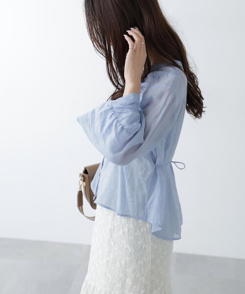 FREE'S MART(フリーズマート)の「◇Vネックシャーリングブラウス(シャツ/ブラウス・レディース・ホワイト/ネイビー/ピンク/ブルー・FREE)」の6枚目の写真