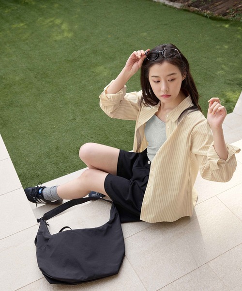 CHAN ME(チャンミ)の「ドビーストライプシャツ(シャツ/ブラウス・レディース・ホワイト/イエロー/ミント・MEDIUM/LARGE/X-LARGE)」の5枚目の写真