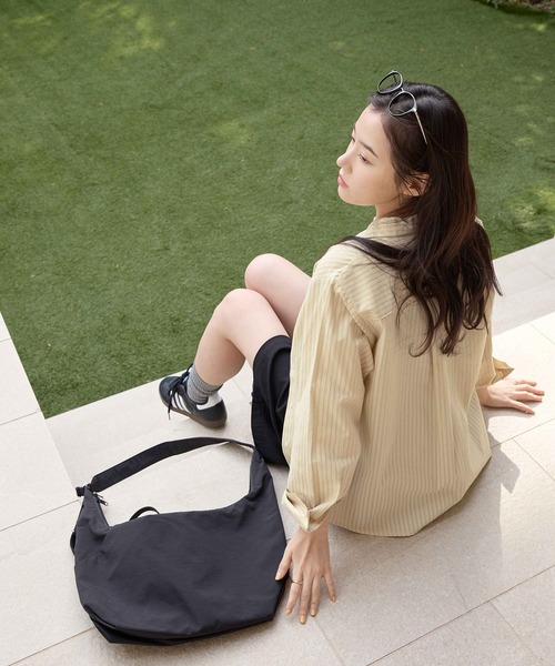 CHAN ME(チャンミ)の「ドビーストライプシャツ(シャツ/ブラウス・レディース・ホワイト/イエロー/ミント・MEDIUM/LARGE/X-LARGE)」の6枚目の写真
