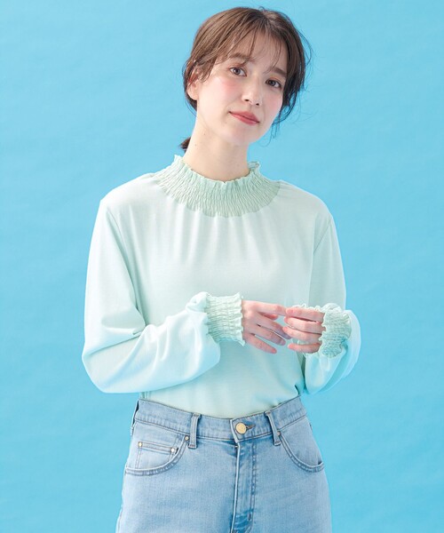 ANY（エニィ）の「シャーリングデザインプルオーバー（Tシャツ/カットソー・レディース・サックスブルー系/ホワイト系・4）」の7枚目の写真