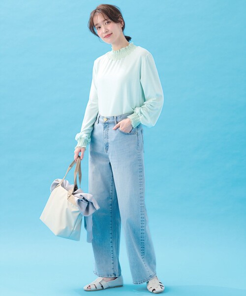 ANY（エニィ）の「シャーリングデザインプルオーバー（Tシャツ/カットソー・レディース・サックスブルー系/ホワイト系・4）」の11枚目の写真