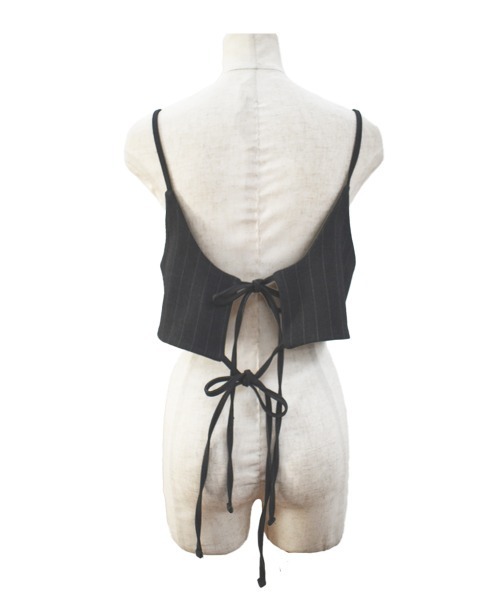 Reurie'（レウリィ）の「ピンストライプリボンビスチェ／pinstripe ribbon bustier レイヤード 重ね着 キャミソール シンプル きれいめ 上品 モード 大人カジュアル モノトーン（キャミソール・レディース・チャコールグレー/ブラック・FREE）」の12枚目の写真