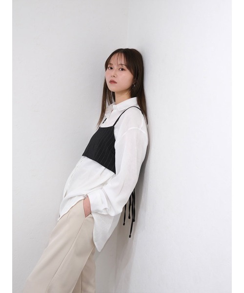 Reurie'（レウリィ）の「ピンストライプリボンビスチェ／pinstripe ribbon bustier レイヤード 重ね着 キャミソール シンプル きれいめ 上品 モード 大人カジュアル モノトーン（キャミソール・レディース・チャコールグレー/ブラック・FREE）」の13枚目の写真