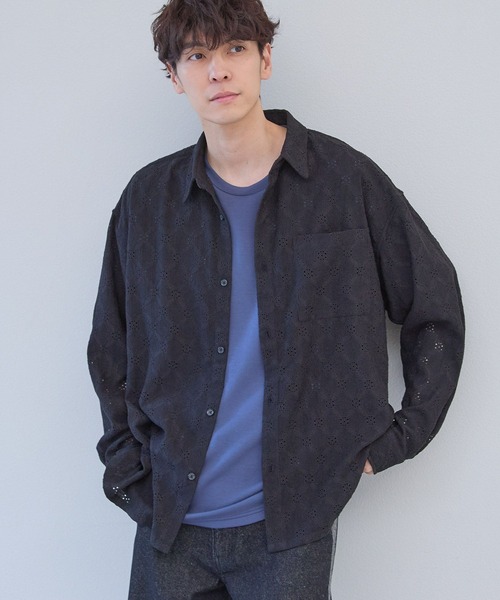 LAKOLE(ラコレ)の「レースデザイン長袖シャツ / 321389(シャツ/ブラウス・メンズ・ホワイト/ライトブルー/ブラック・MEDIUM/LARGE)」の2枚目の写真