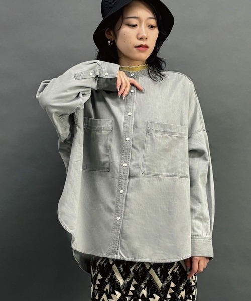 NICOLE white(ニコルホワイト)の「テンセル混デニムシャツ(シャツ/ブラウス・レディース・ブラック/グレー/サックスブルー系・FREE)」の1枚目の写真