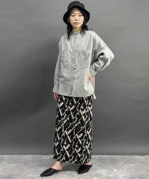 NICOLE white(ニコルホワイト)の「テンセル混デニムシャツ(シャツ/ブラウス・レディース・ブラック/グレー/サックスブルー系・FREE)」の6枚目の写真