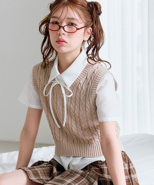 OLIVE des OLIVE（オリーブデオリーブ）の「ケーブルベストセット（アンサンブル・レディース・アイボリー/トップグレー/ネイビー・FREE）」の2枚目の写真