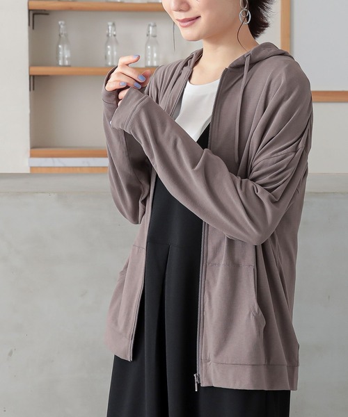 n'OrLABEL(ノアールレーベル)の「【機能素材】『シアーパーカー』(パーカー・レディース・オフホワイト/ブルー/グレー/モカ/ピンク/ブラック・1/2)」の4枚目の写真